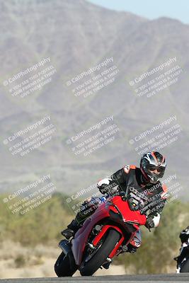 media/Dec-01-2025-Moto Forza (Mon) [[2daa91e15f]]/2-Intermediate Group/Session 2 Turn 9 Entry/